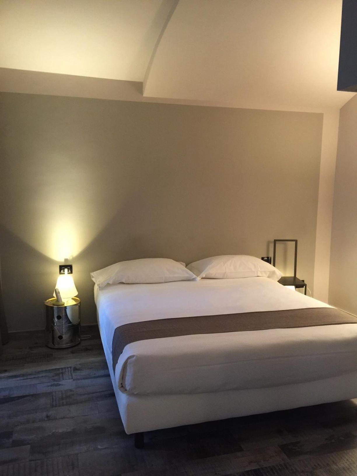 Adalesia Hotel & Coffee تورينو الغرفة الصورة
